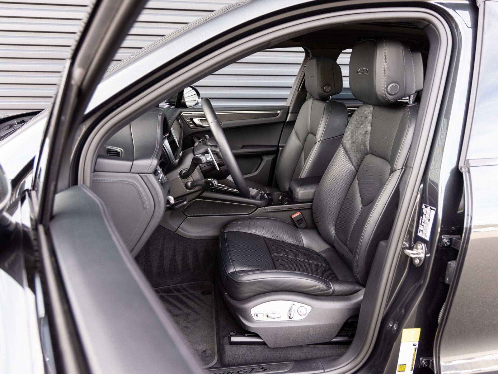 2023 Porsche Macan Macan GTS (MY23)