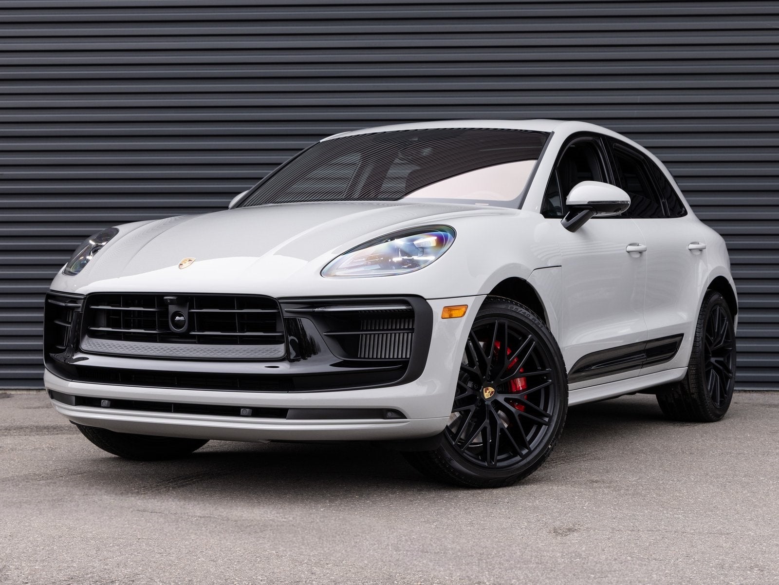2026 Porsche Macan Macan GTS