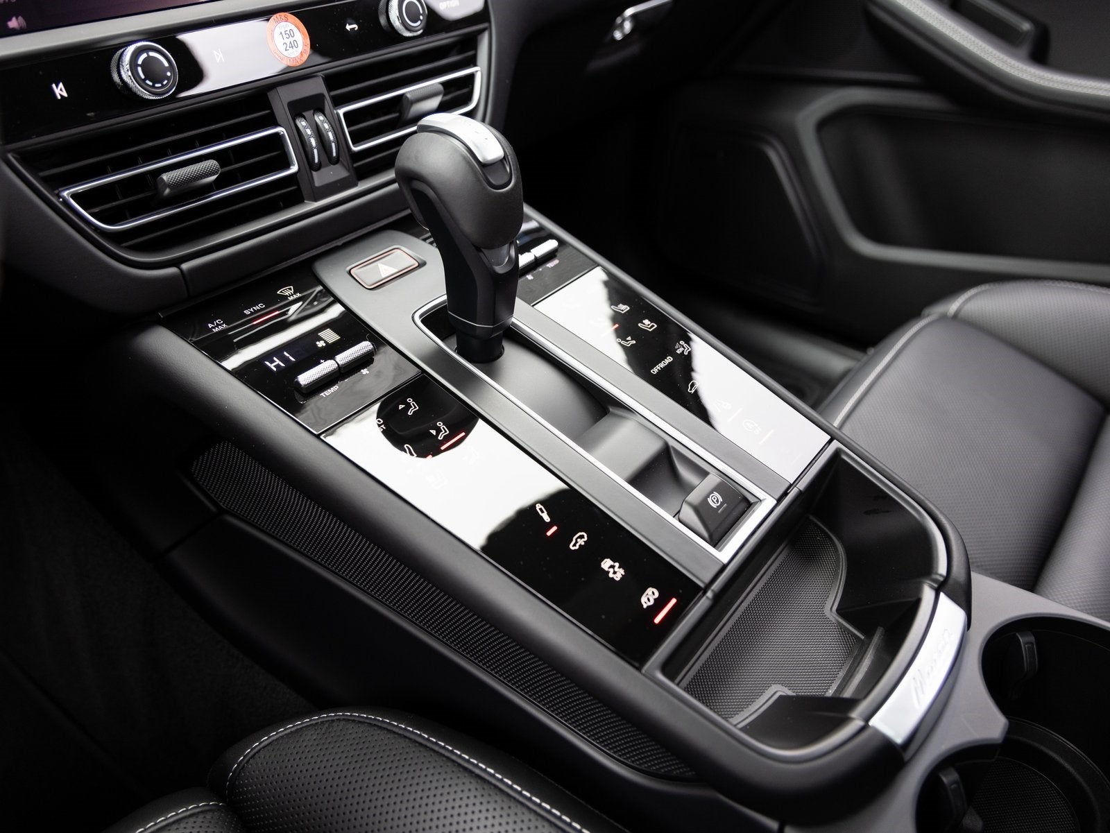 2026 Porsche Macan Macan GTS