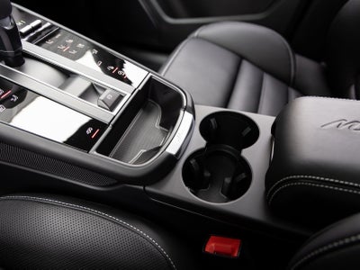 2026 Porsche Macan Macan GTS