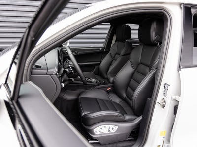 2026 Porsche Macan Macan GTS