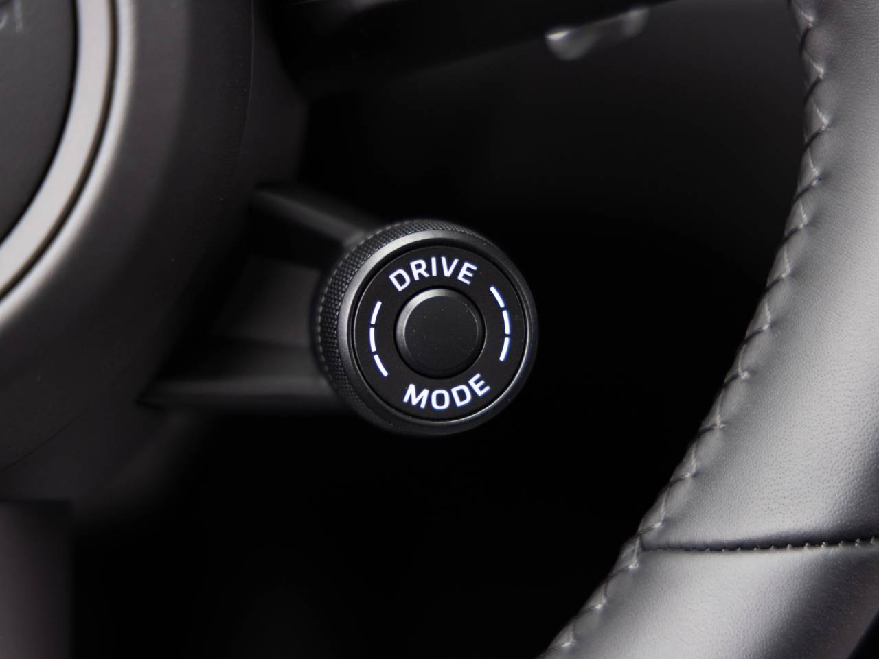 2026 Porsche Macan Macan GTS