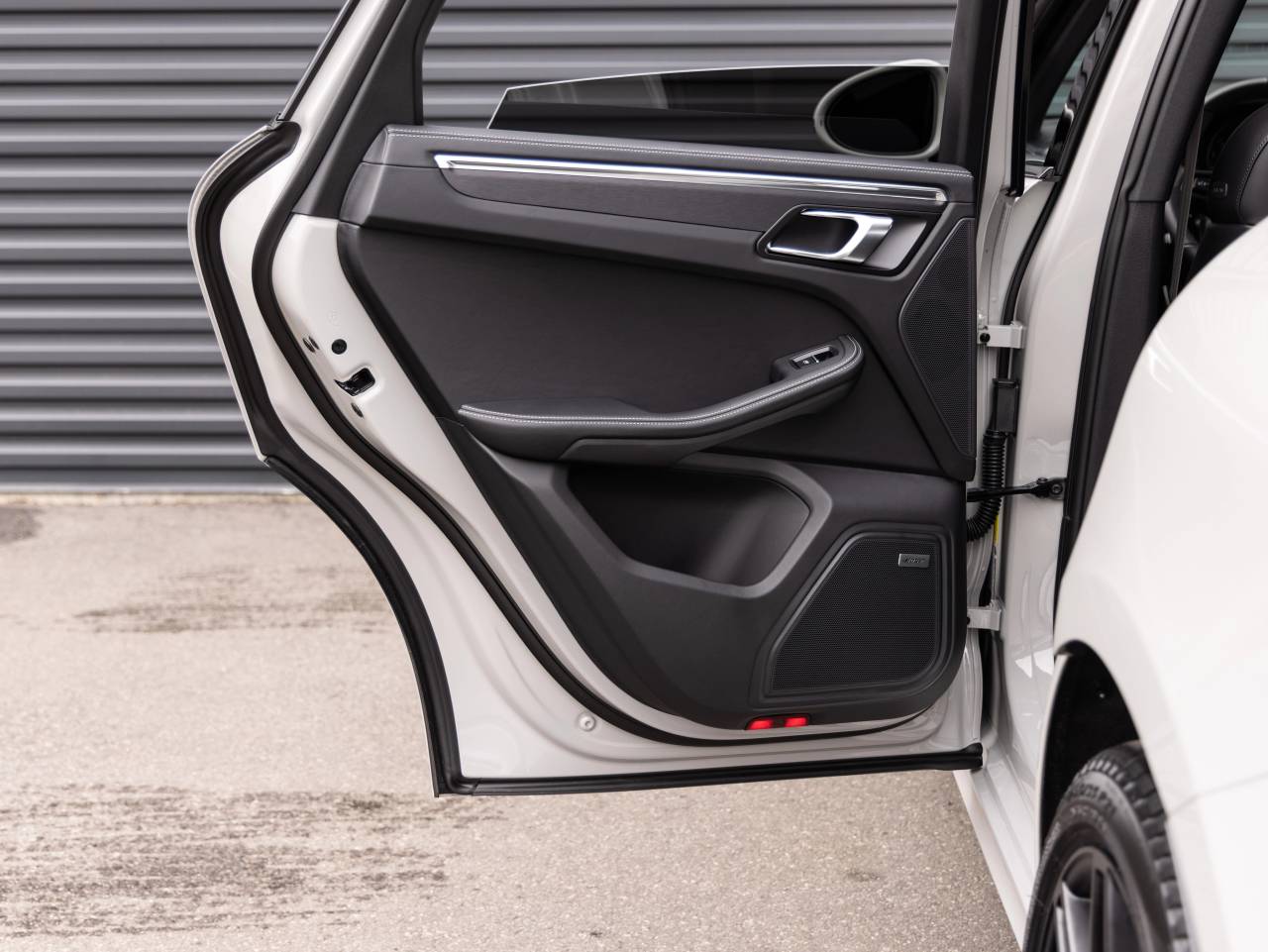 2026 Porsche Macan Macan GTS