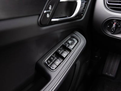 2026 Porsche Macan Macan GTS