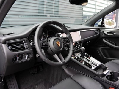 2026 Porsche Macan Macan GTS