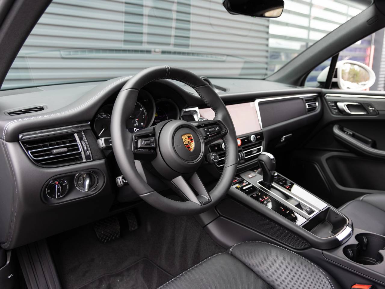 2026 Porsche Macan Macan GTS