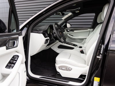 2026 Porsche Macan GTS