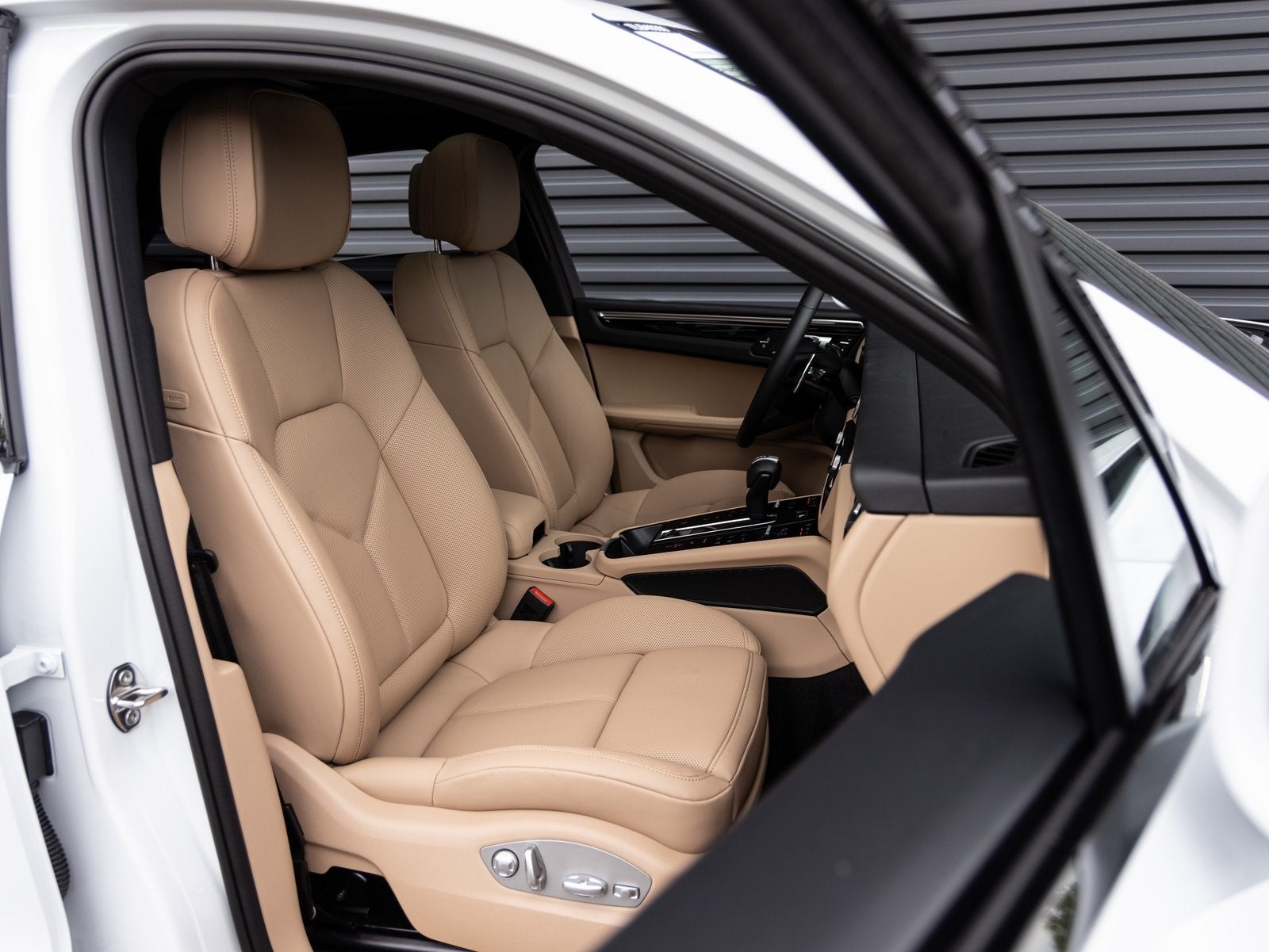 2026 Porsche Macan Macan S