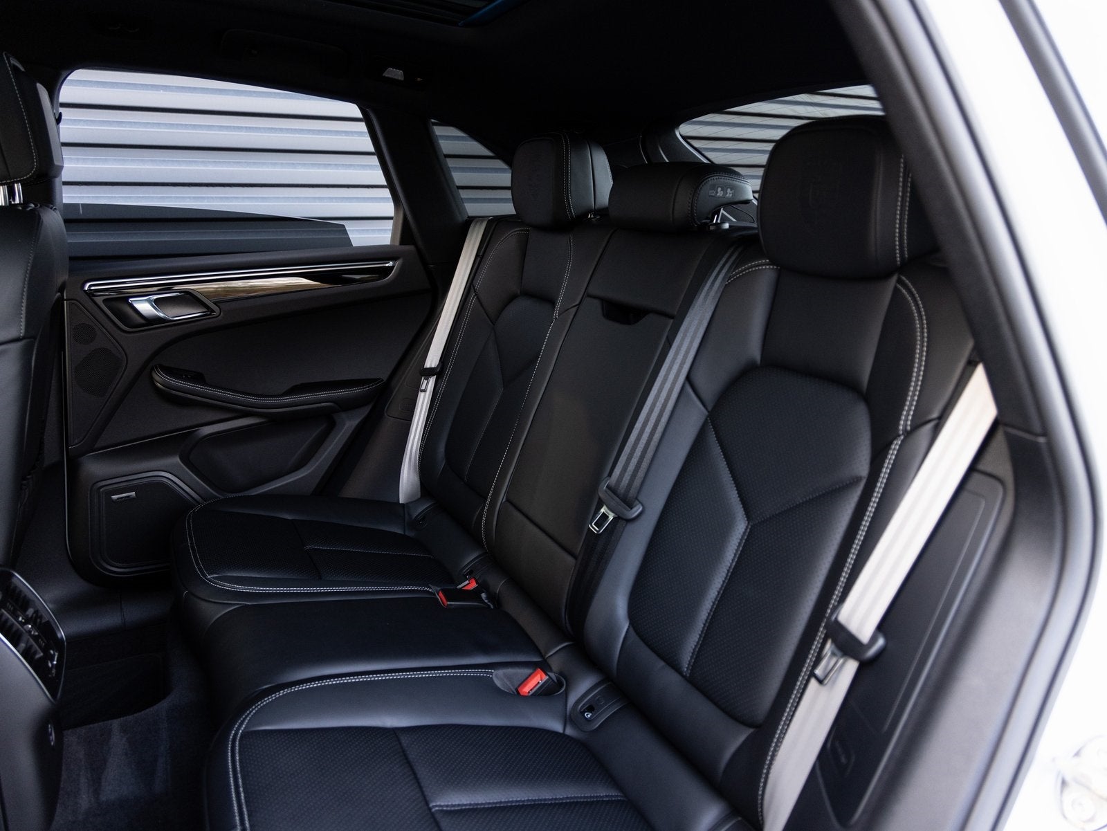 2026 Porsche Macan Macan S