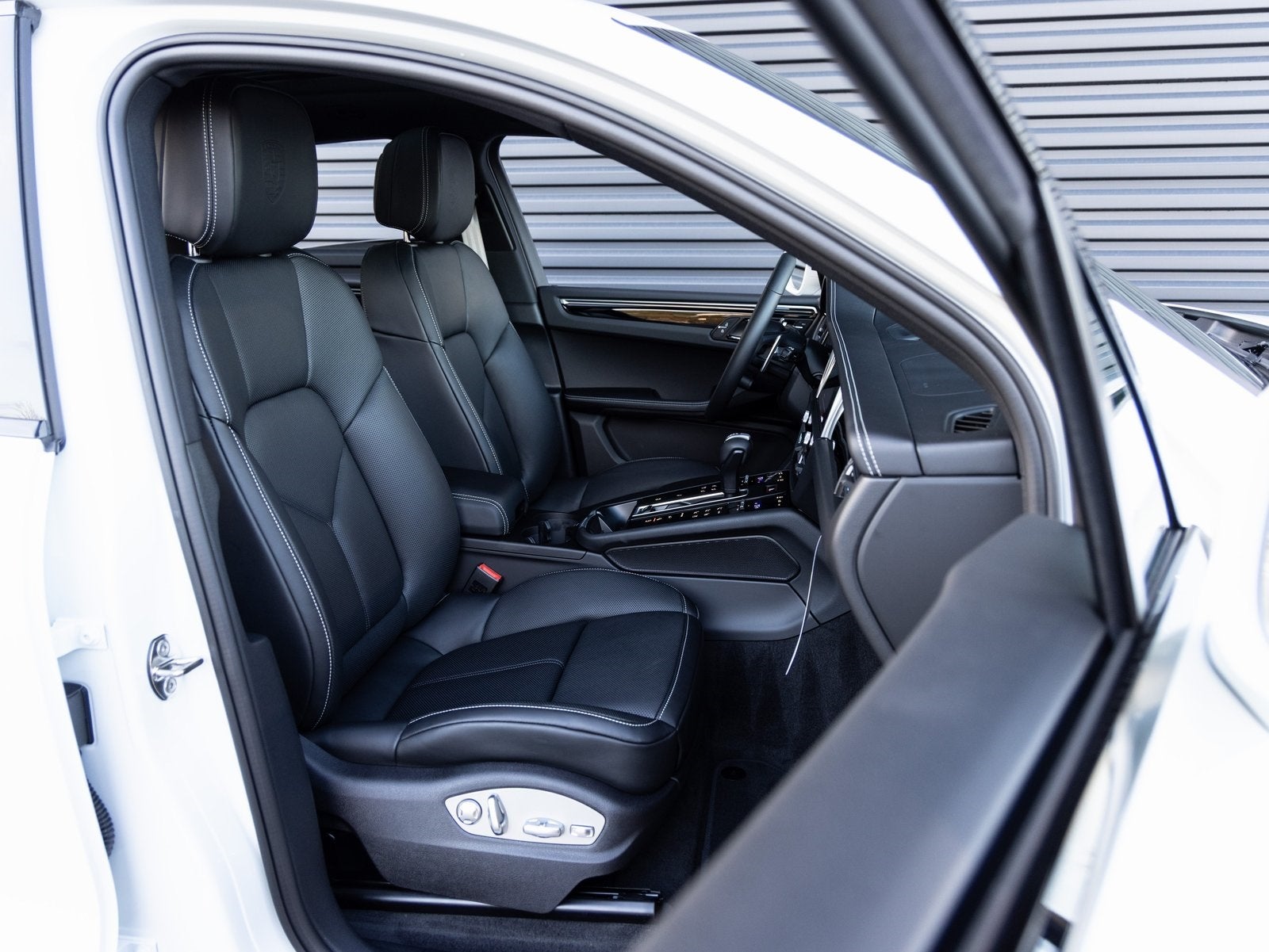 2026 Porsche Macan Macan S