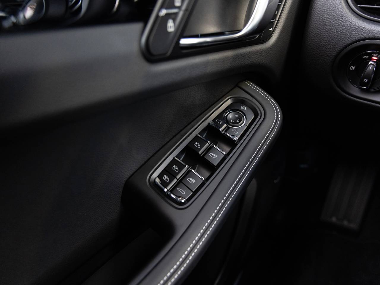 2026 Porsche Macan Macan S