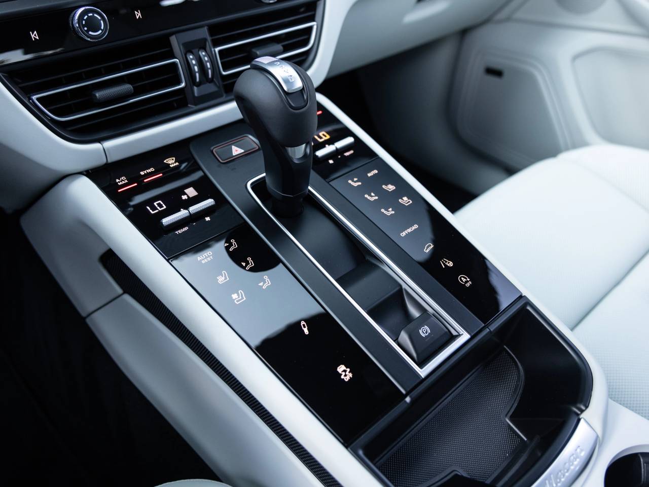 2026 Porsche Macan Macan S