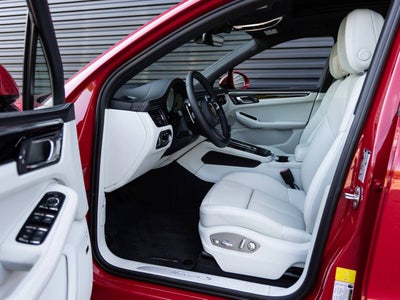 2026 Porsche Macan Macan S
