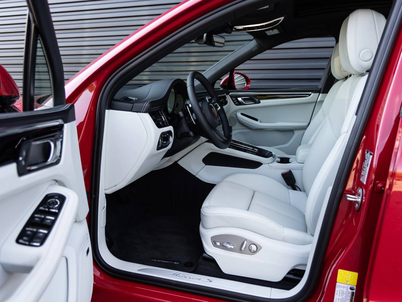 2026 Porsche Macan Macan S