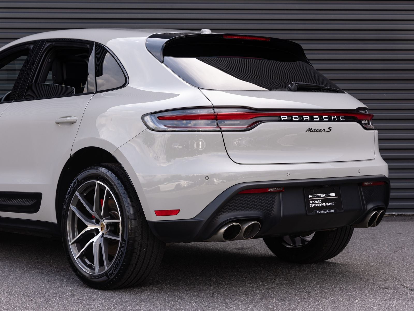 2024 Porsche Macan S