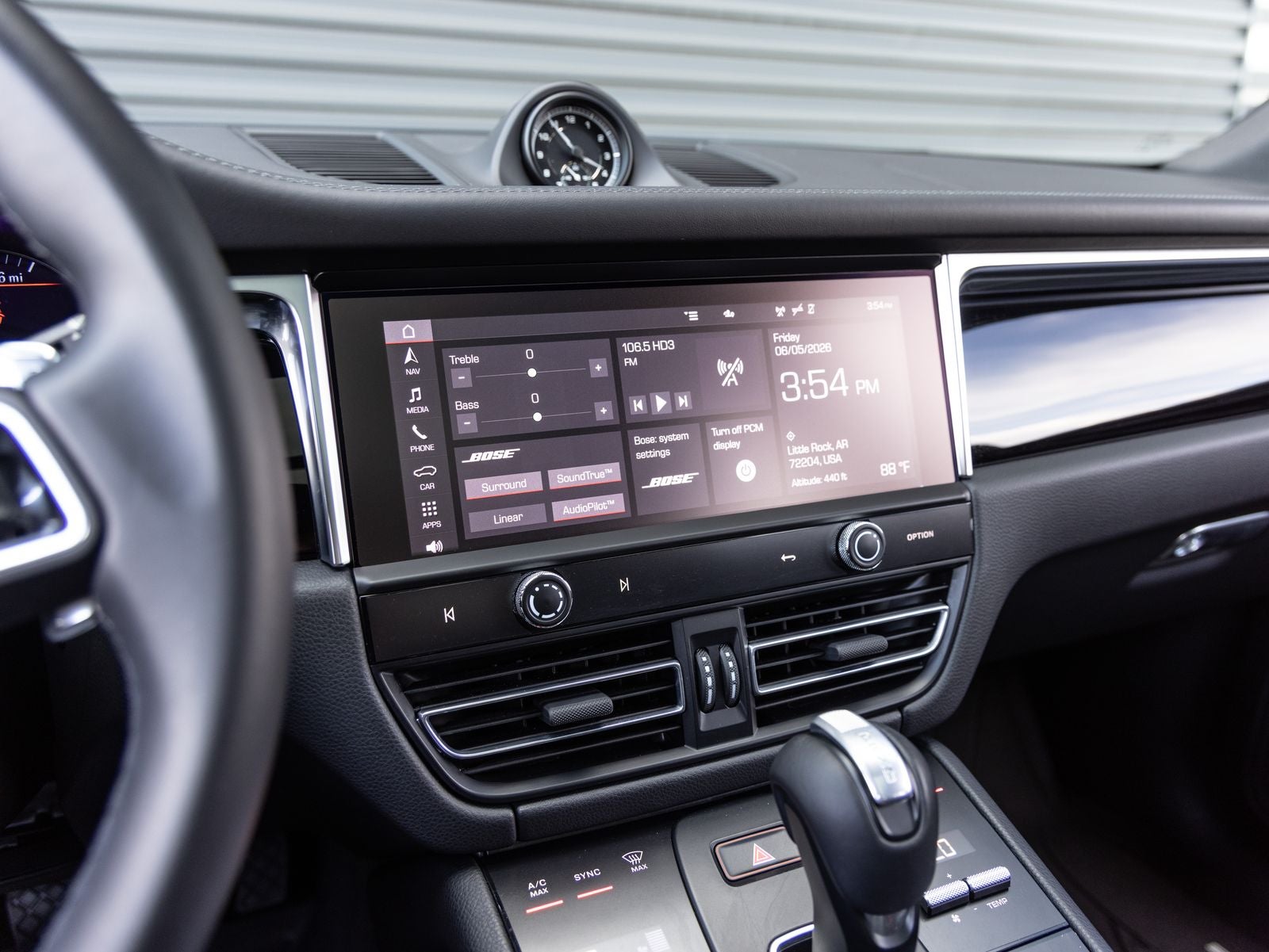 2024 Porsche Macan S