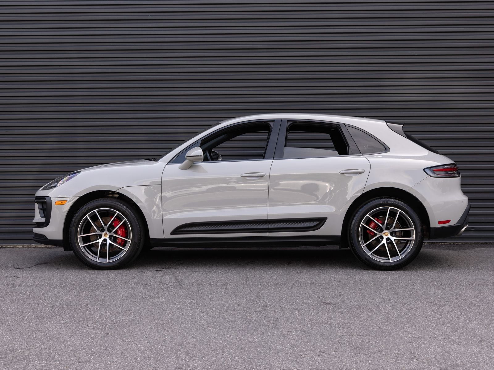 2024 Porsche Macan S
