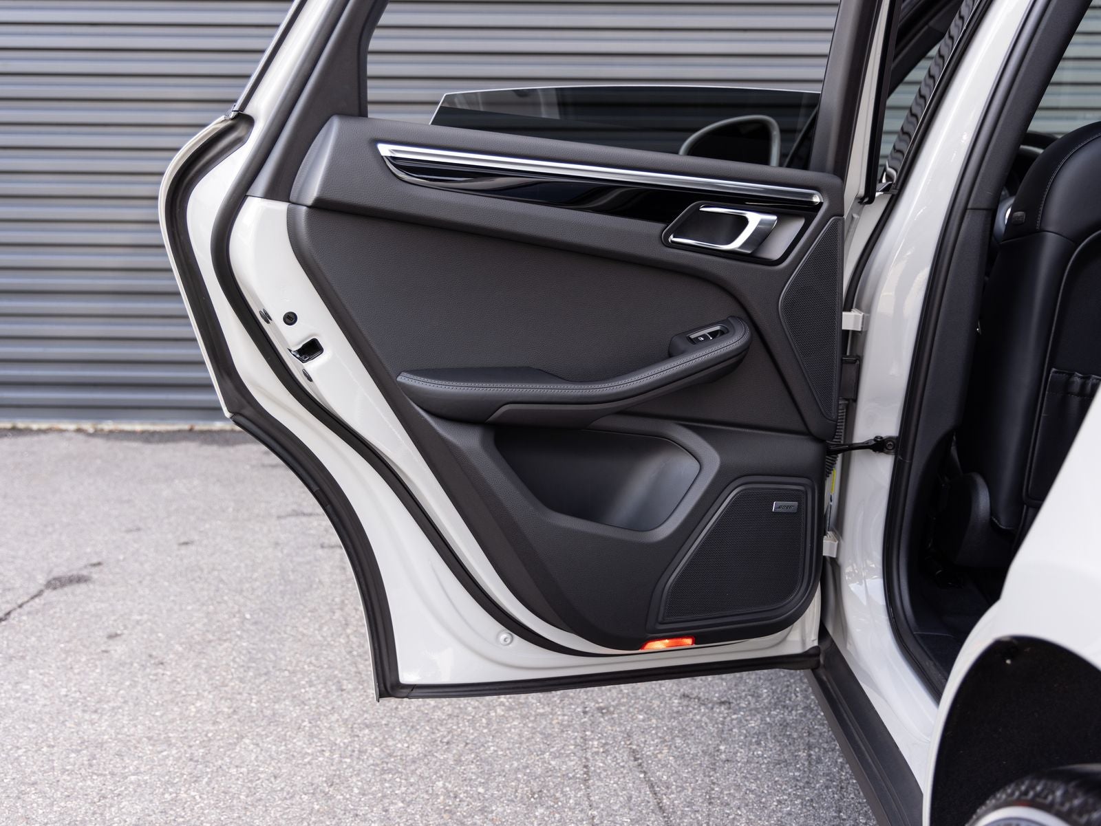 2024 Porsche Macan S