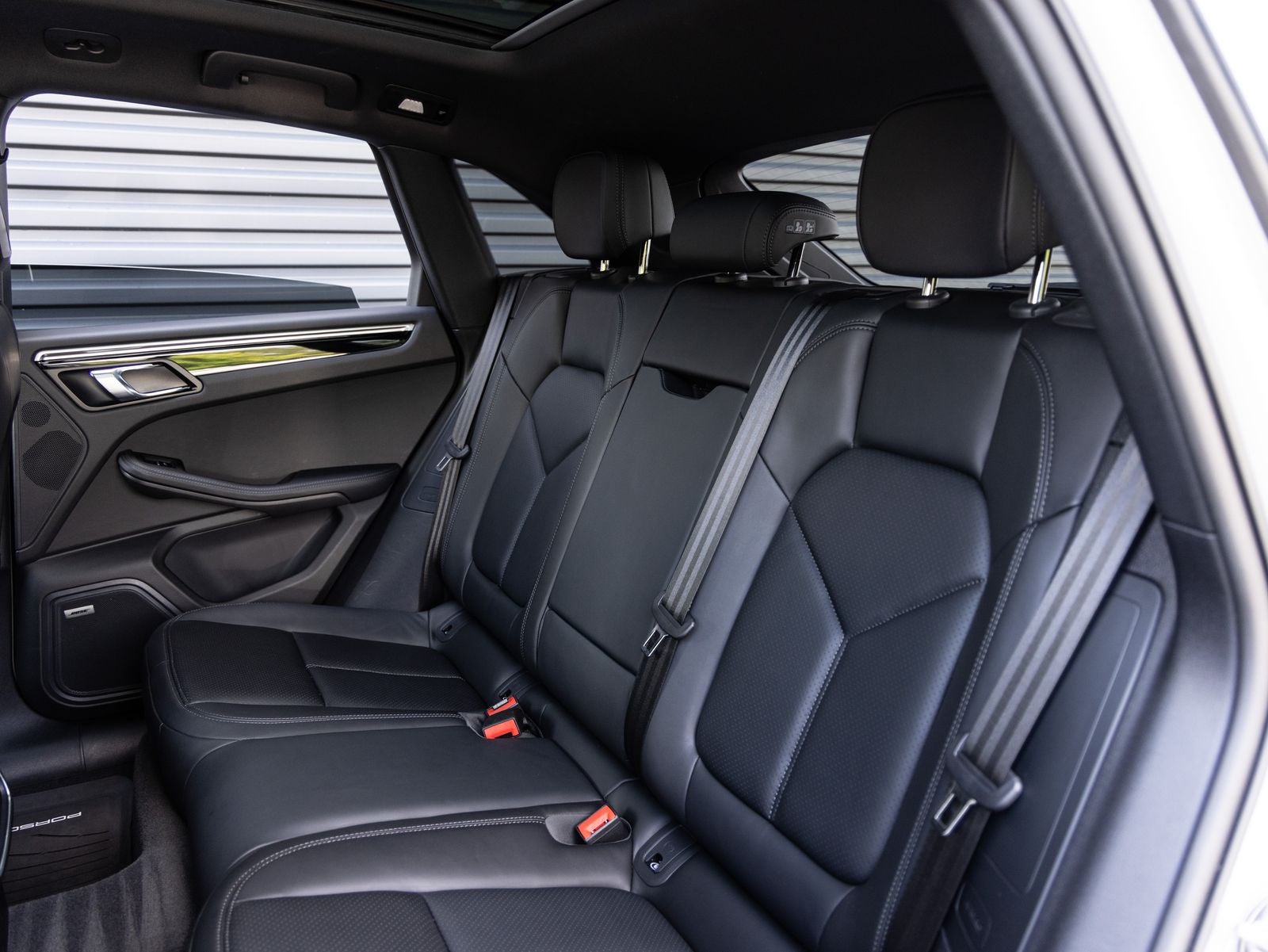 2024 Porsche Macan S