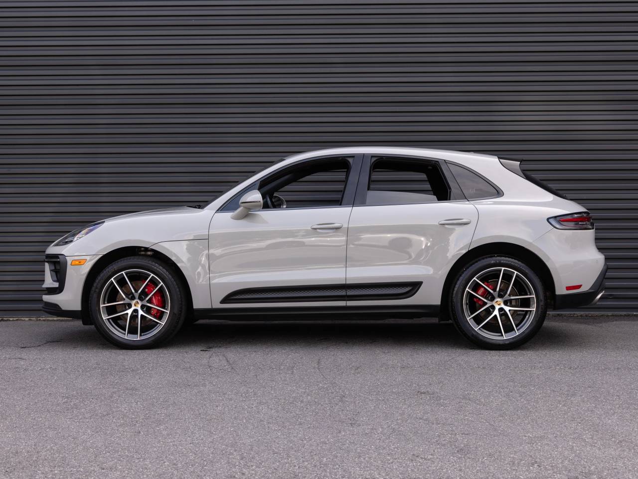 2024 Porsche Macan S