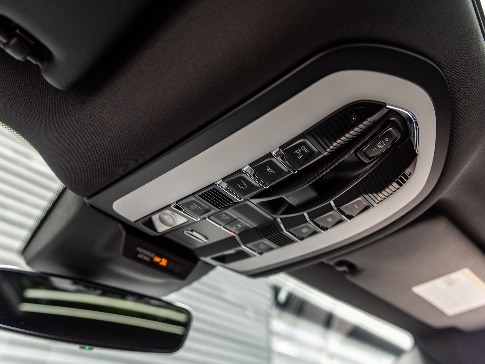 2025 Porsche Macan Macan S