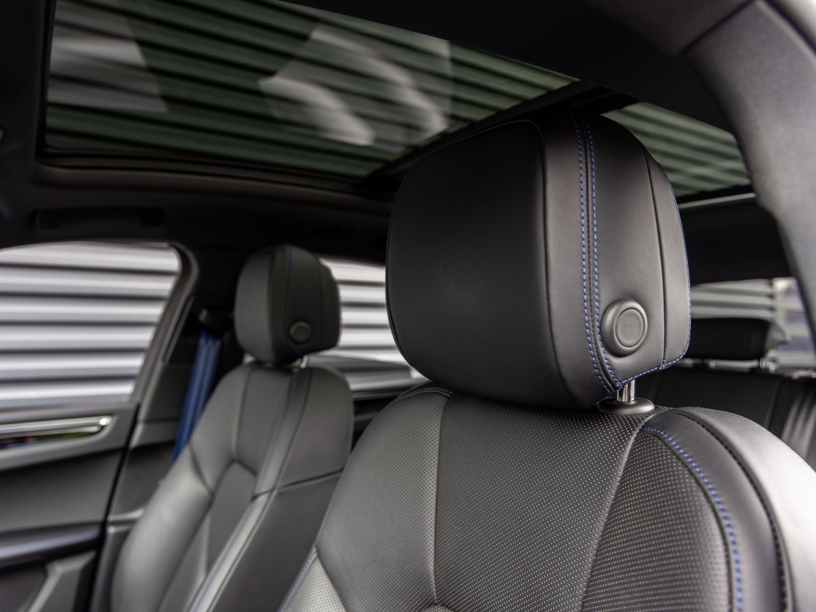 2025 Porsche Macan Macan S