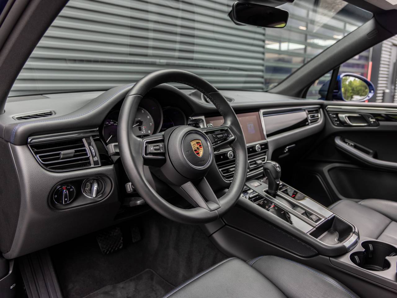 2025 Porsche Macan Macan S