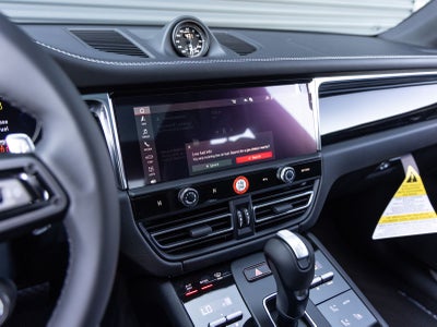 2026 Porsche Macan Macan S