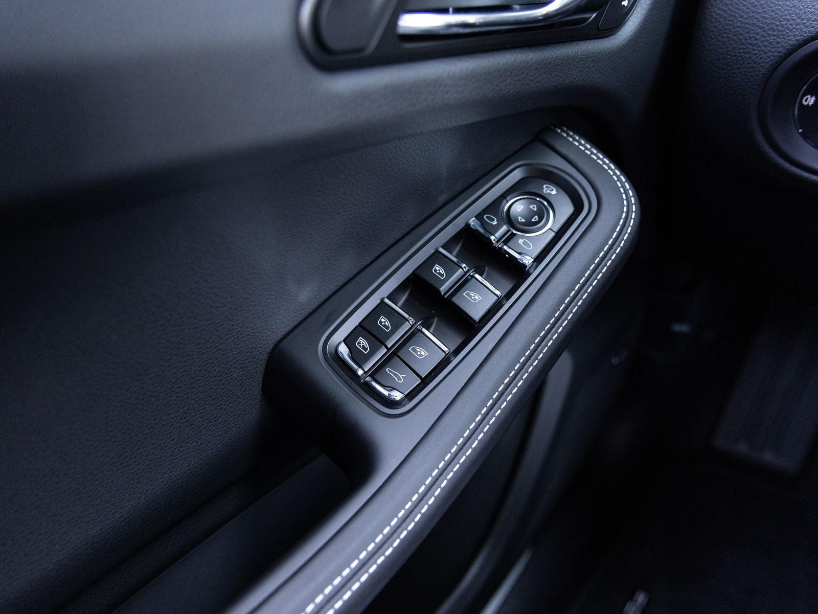 2026 Porsche Macan Macan S