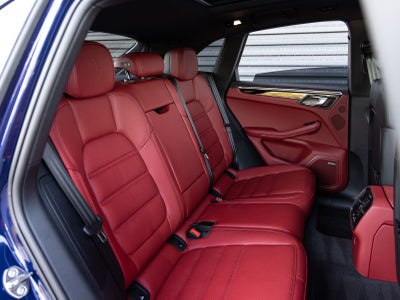 2025 Porsche Macan S