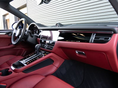2025 Porsche Macan S