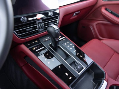 2025 Porsche Macan S