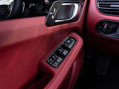 2025 Porsche Macan S