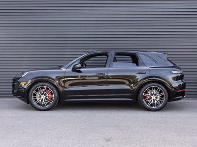 2026 Porsche Cayenne Cayenne GTS