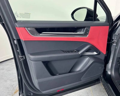 2026 Porsche Cayenne Cayenne GTS