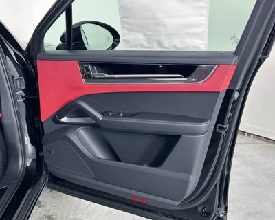 2026 Porsche Cayenne Cayenne GTS