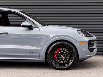 2026 Porsche Cayenne GTS