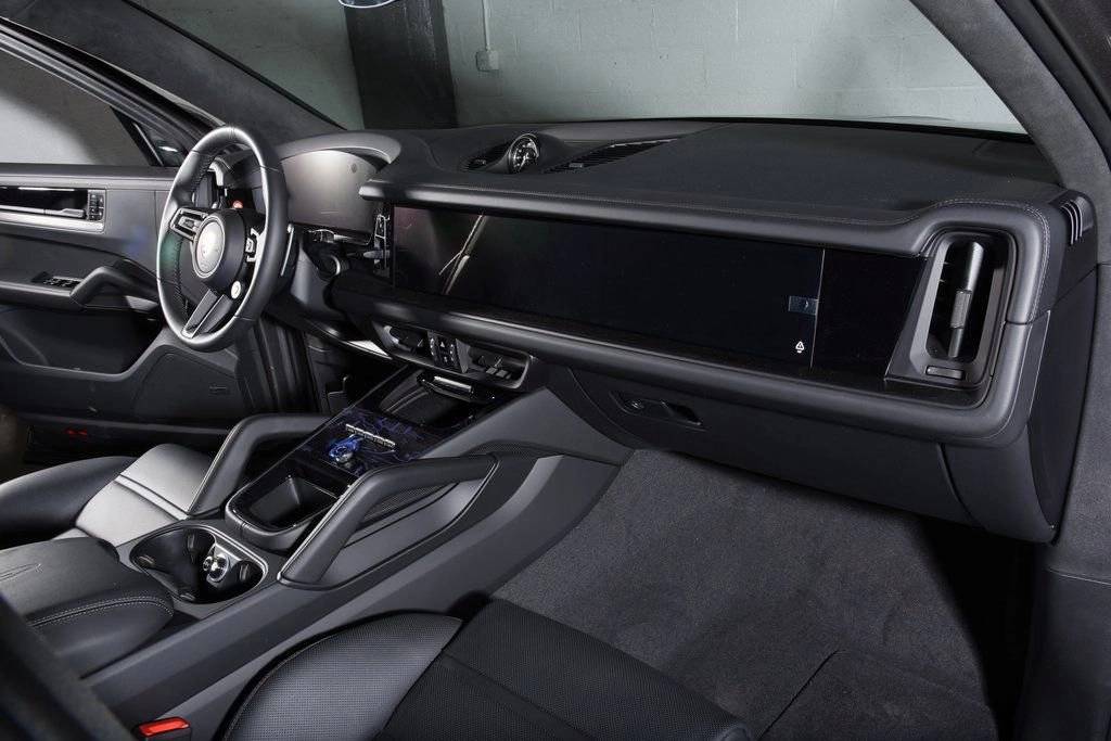 2025 Porsche Cayenne Cayenne GTS