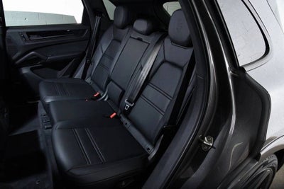 2025 Porsche Cayenne Cayenne GTS