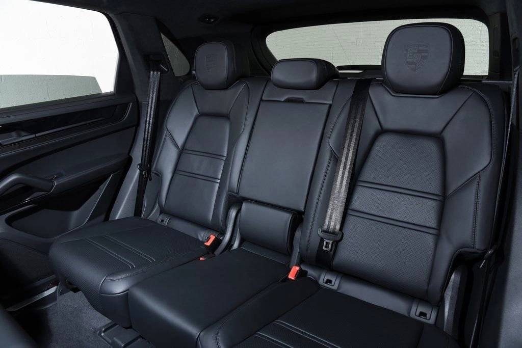 2025 Porsche Cayenne Cayenne GTS