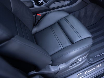 2026 Porsche Cayenne Cayenne GTS