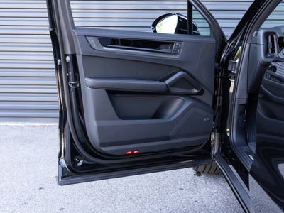 2026 Porsche Cayenne Cayenne GTS