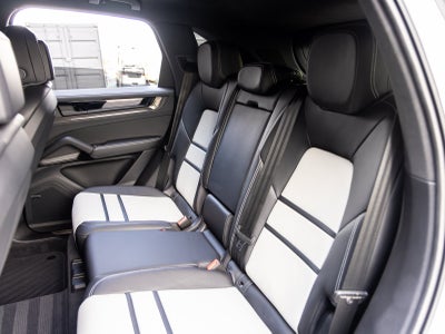 2026 Porsche Cayenne Cayenne GTS