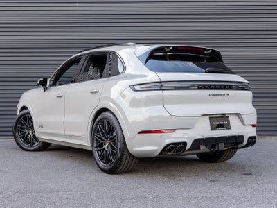 2026 Porsche Cayenne Cayenne GTS