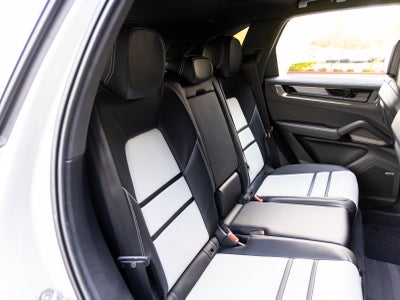 2026 Porsche Cayenne Cayenne GTS