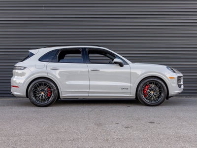 2026 Porsche Cayenne Cayenne GTS