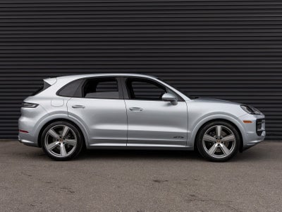 2026 Porsche Cayenne Cayenne GTS