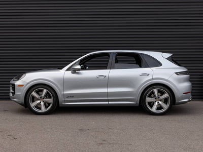 2026 Porsche Cayenne Cayenne GTS