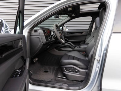 2026 Porsche Cayenne Cayenne GTS