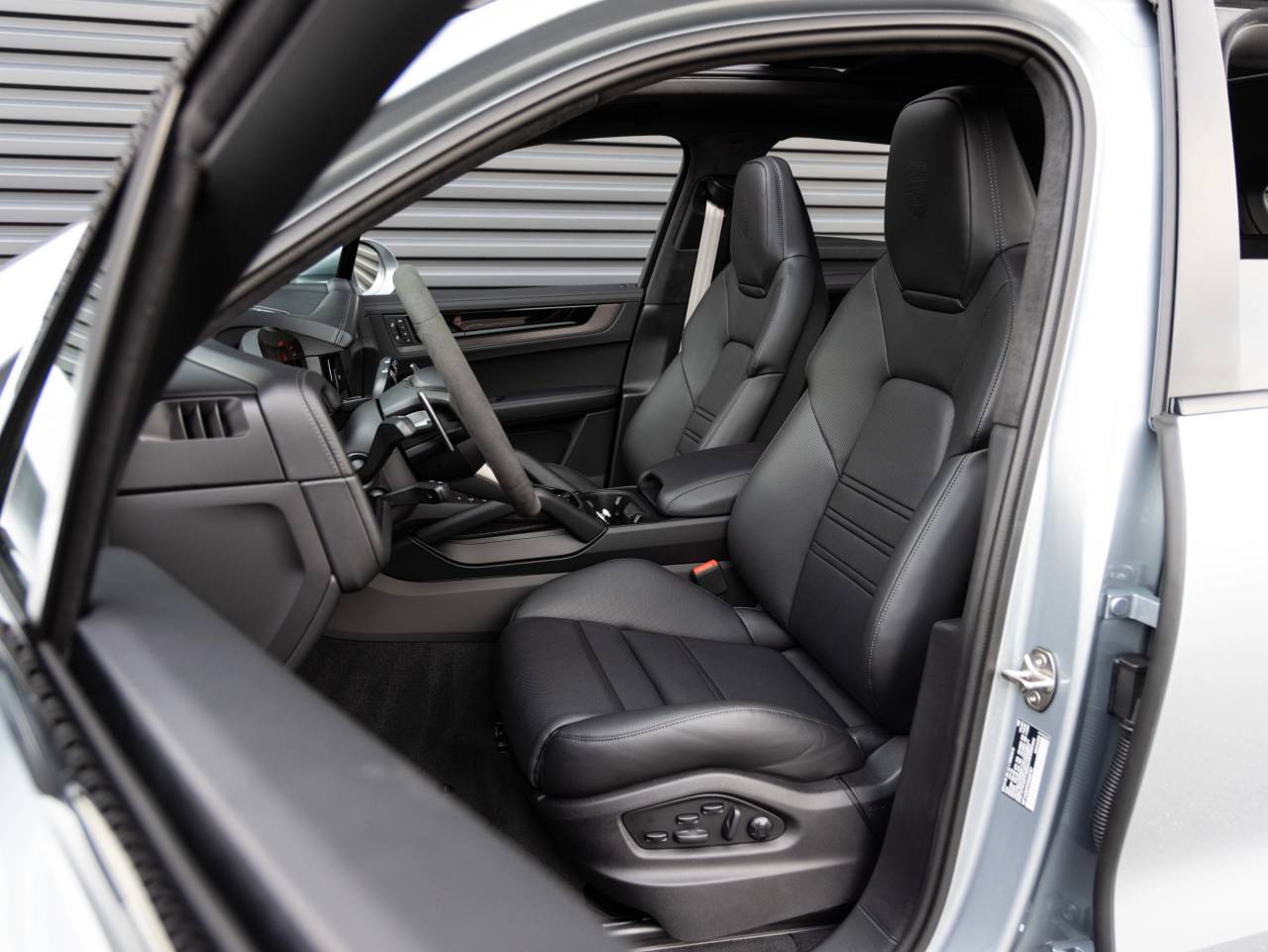 2026 Porsche Cayenne Cayenne GTS